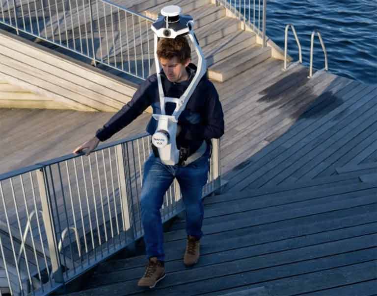 navvis walk away